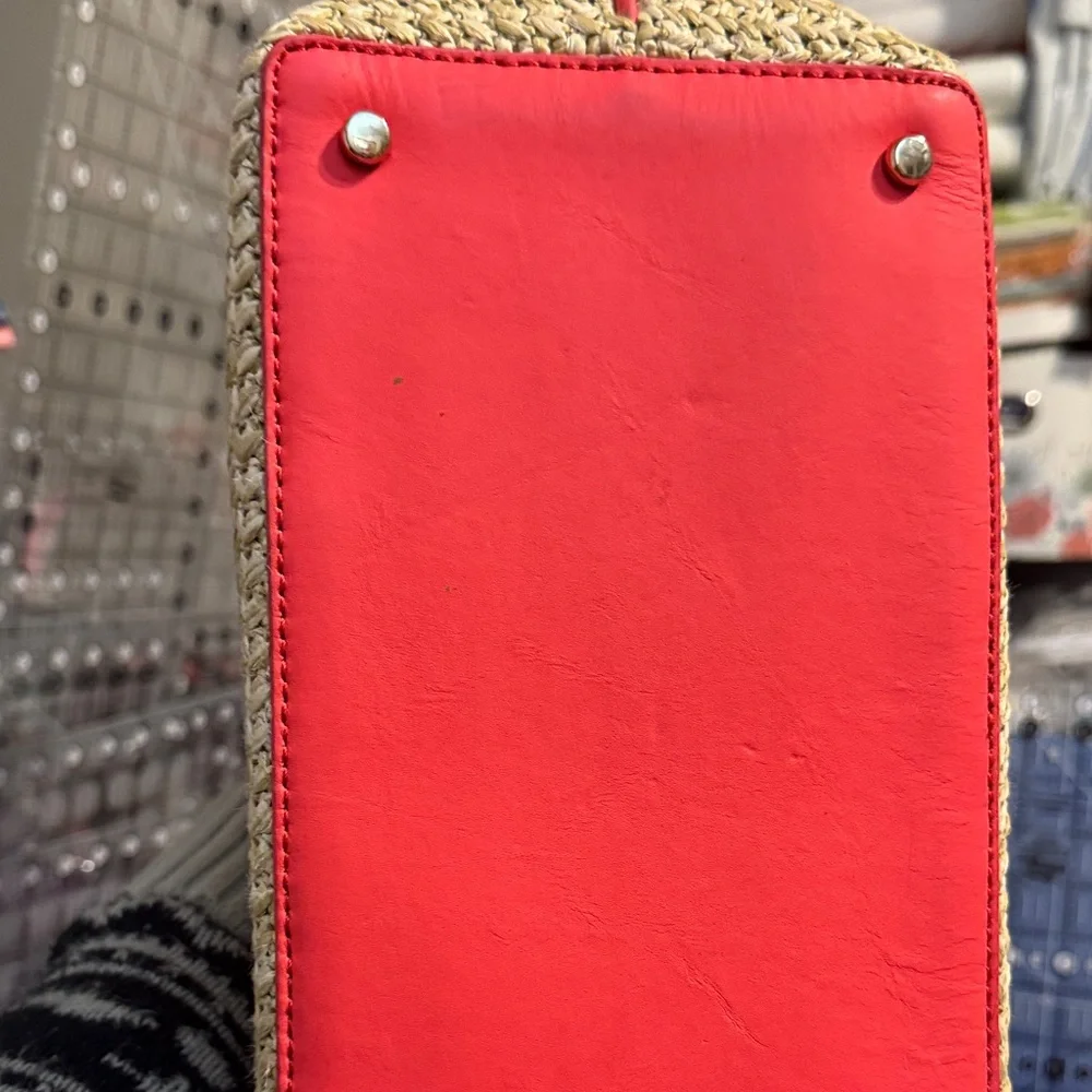 Kate Spade Tan Straw Tote with Red Orange Trim - Picture 6 of 9